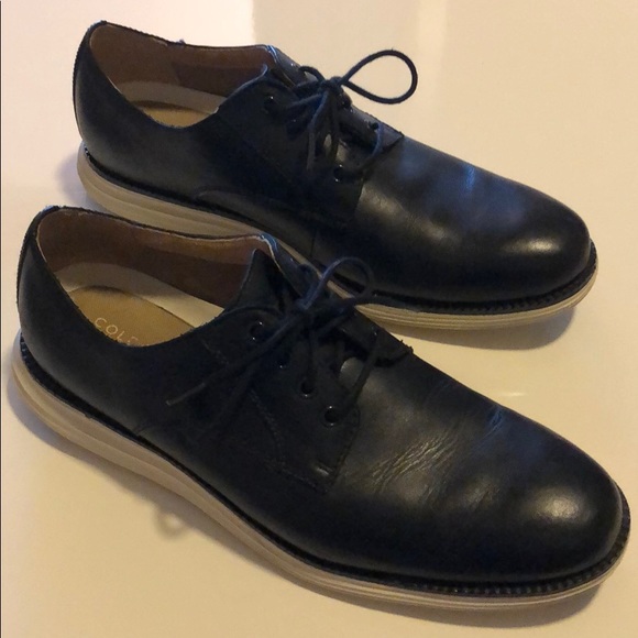 Black Cole Haan Dress Shoes - Picture 2 of 4